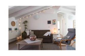 Dante 8 Apartments